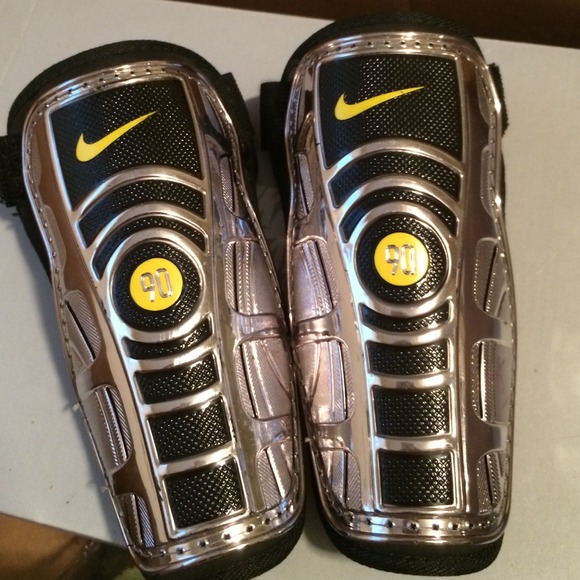 Kids Nike shin guards