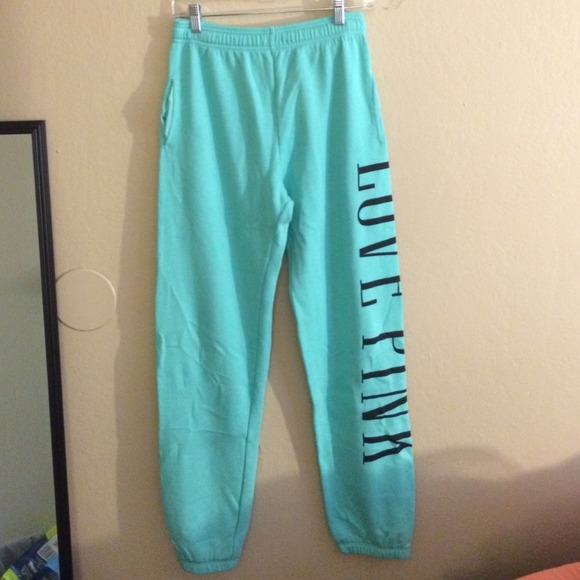 VICTORIA SECRET SWEATS
