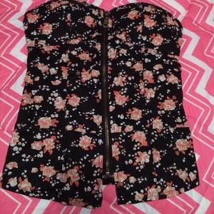 Black and red floral corset size small from tillys