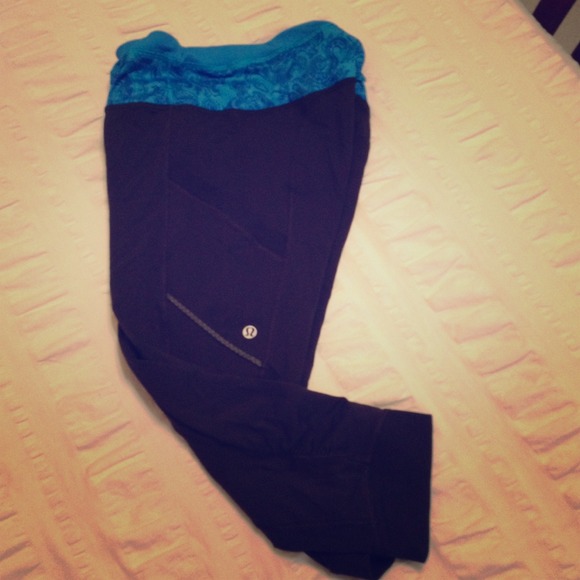 Lululemon Pace Run Crops size 8