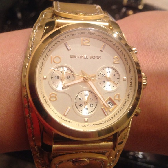 MICHAEL KORS gold watch