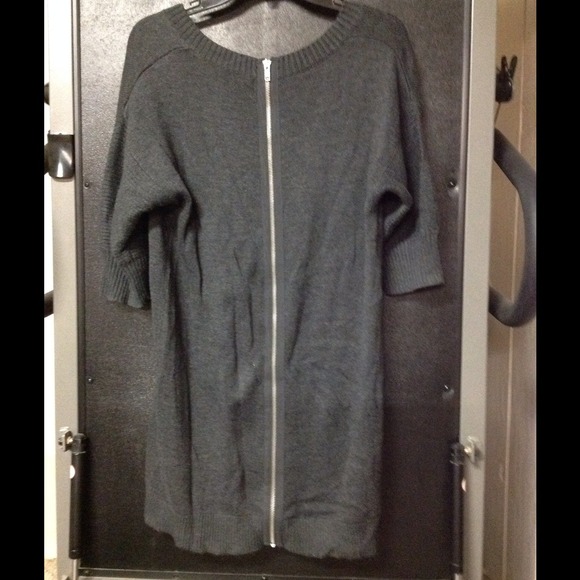 August silk - Picture 2 of 2