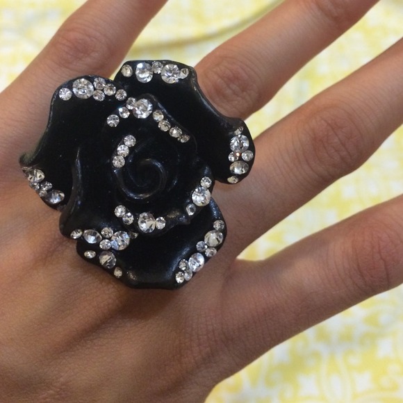 Statement ring - Picture 2 of 3