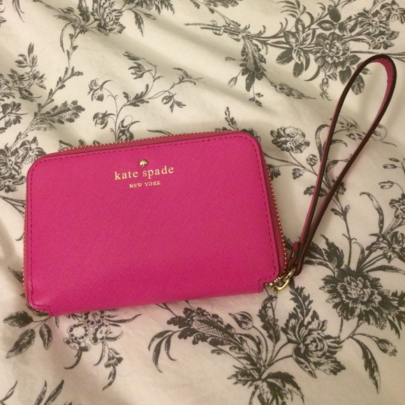Kate Spade tech clutch for IPhone