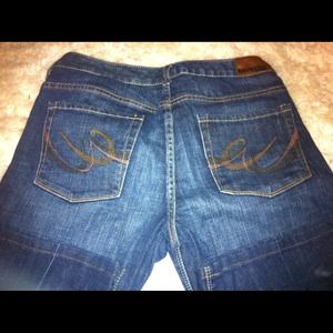 Express jeans, bra and free earrings!!:)