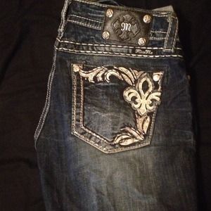 Size 31 Miss Me jeans!
