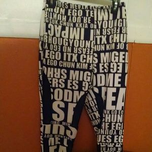 Graphic leggings