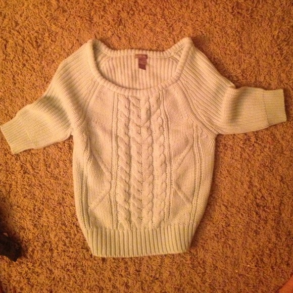 $1 WITH PURCHASE $1!!! Baby blue sweater.