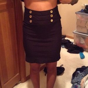 Black high wasted work pencil skirt.