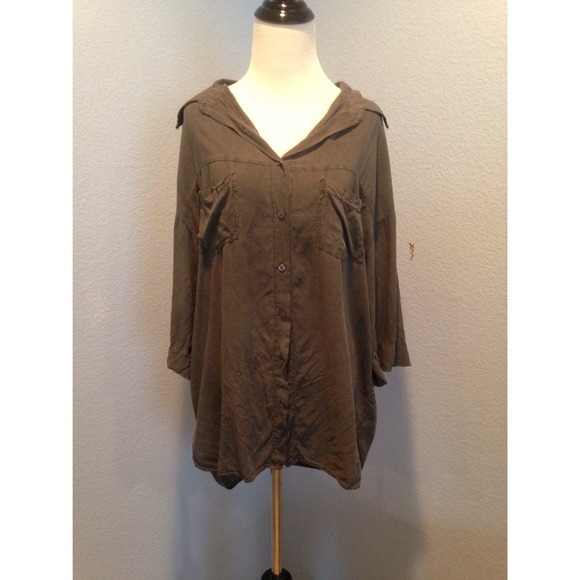 Green long sleeve shirt