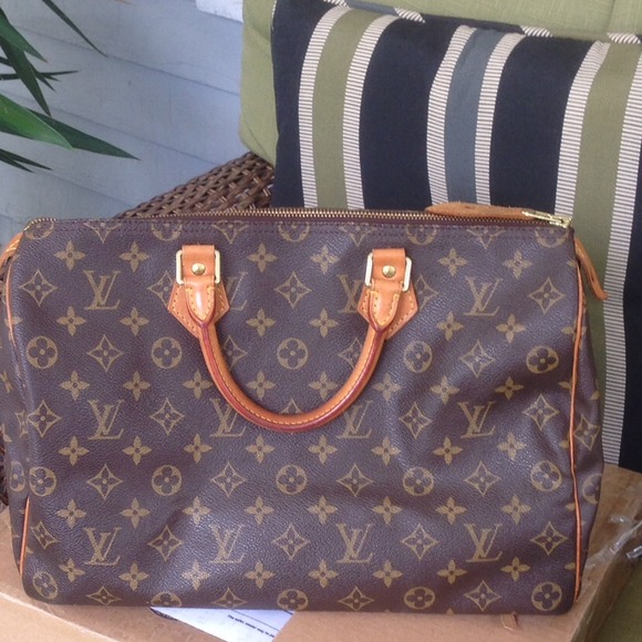 Louis Vuitton  speedy 35