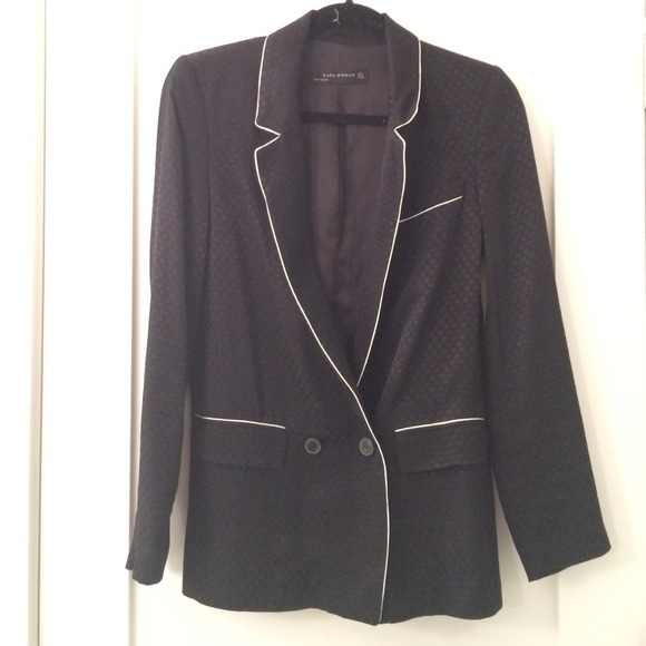 SOLD! Zara black and white silky blazer - Picture 2 of 4