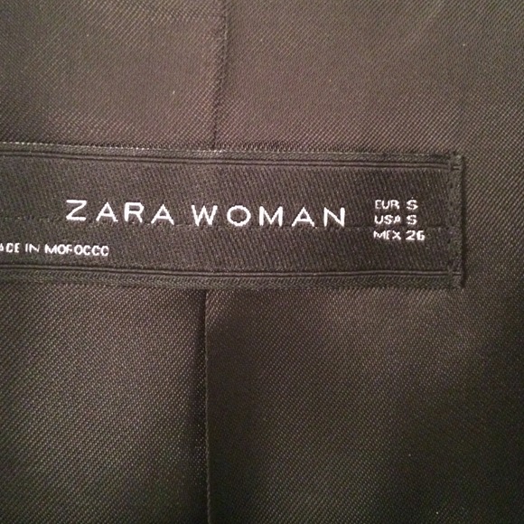 SOLD! Zara black and white silky blazer - Picture 3 of 4