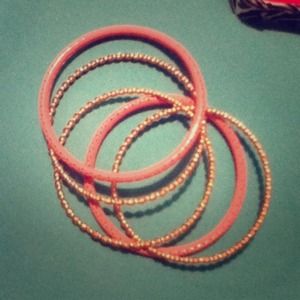 Cute pink & gold bangles