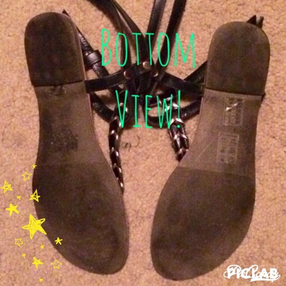 SOLD IN BUNDLE! Decorative Black T Strap Sandals! - Picture 2 of 3