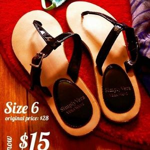 Simply Vera sandals