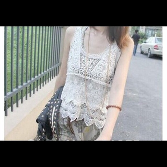 Ivory crochet lace top - Picture 2 of 3