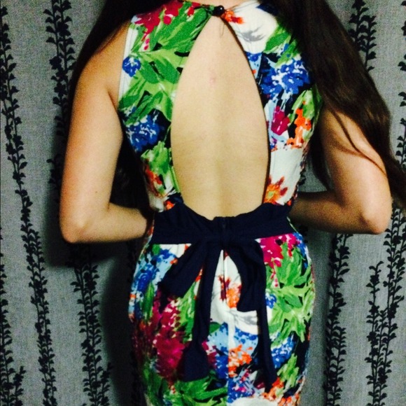 S small open back floral dress - Picture 2 of 2