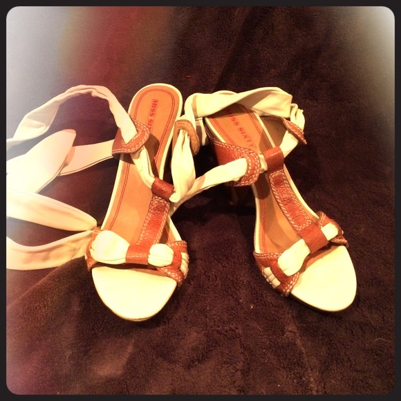 8.5 Miss Sixty sandals