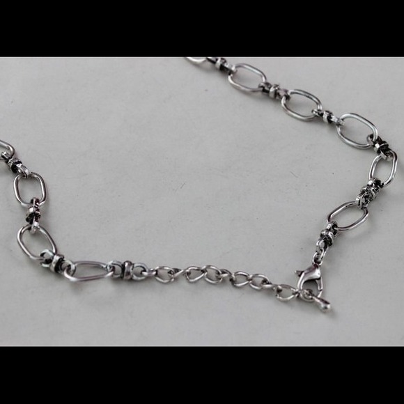 ✨CLEARANCE✨ Silver Rhinestone Statement Necklace - Picture 3 of 3