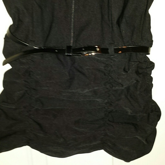 Tight black mini dress with belt - Picture 2 of 4