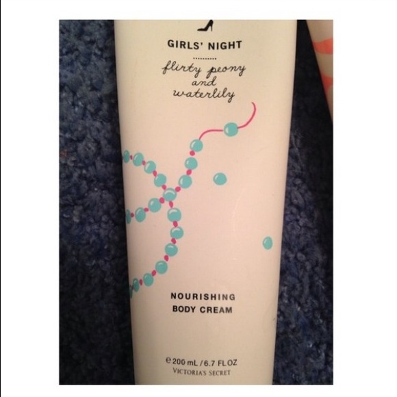 💕 VS Girl's Night lotion 💕