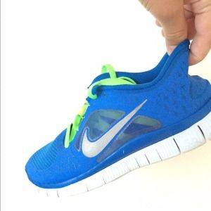 Nike free runs