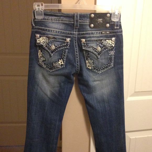 BRAND NEW//never worn//PRICE NEGTBL//Miss Me jeans