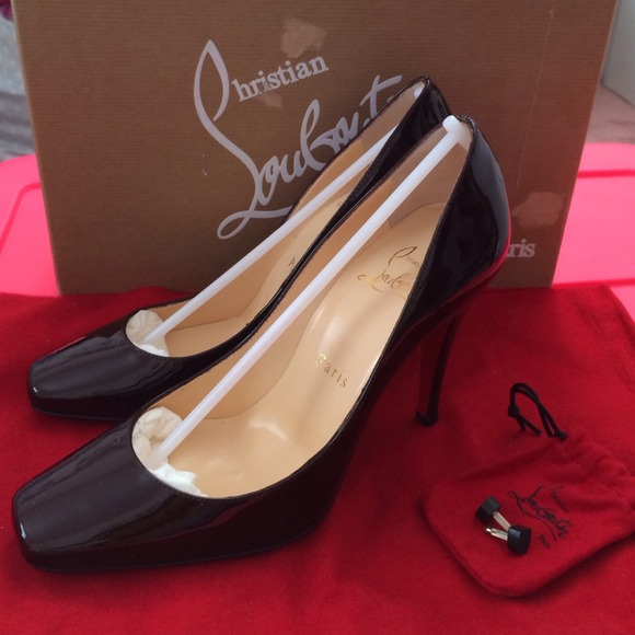 SOLDNew Christian Louboutin Particule Patent Heels