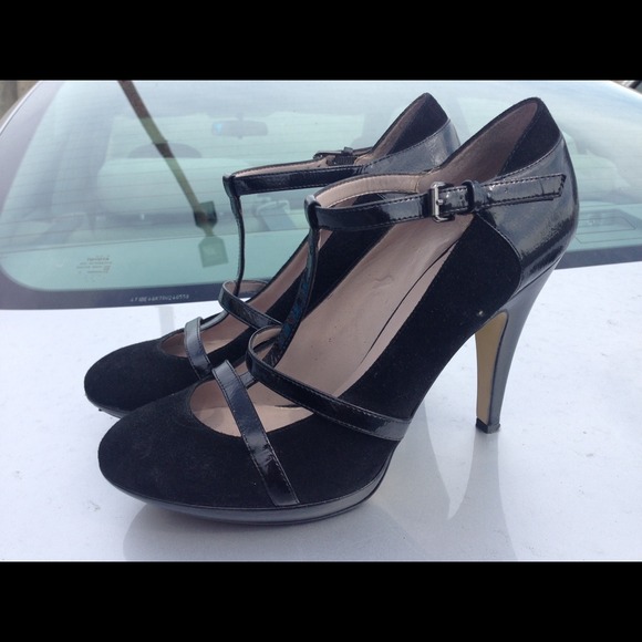 Black & Suede Nine West heels