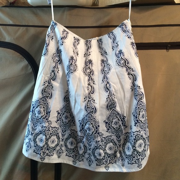 Jones New York White & Blue Tea Skirt Size 12 BNWT