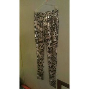 Animal print/silver leggings