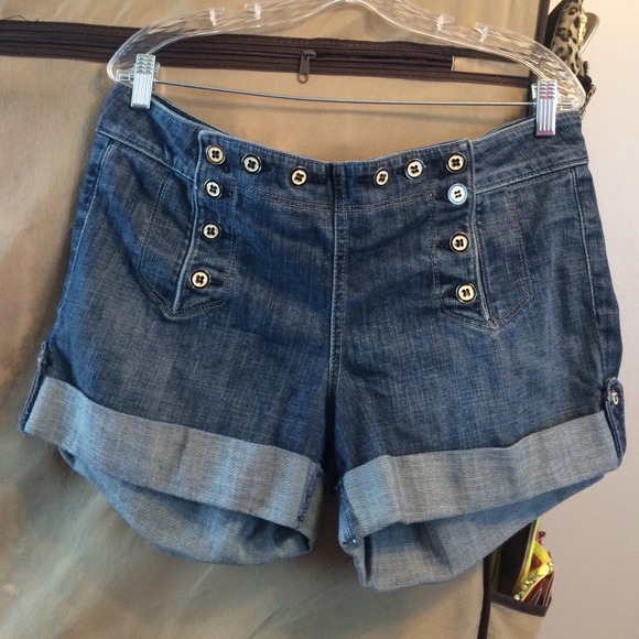Juicy Couture Denim Sailor Shorts Size 32