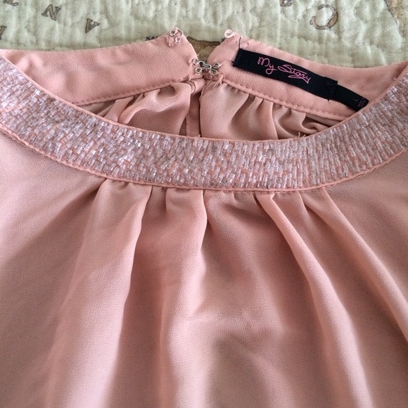 Pink long sleeved blouse - Picture 2 of 4