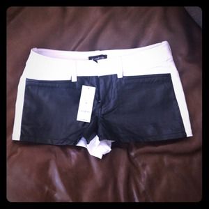 Bebe pleather shorts 💕