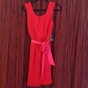 Red Express dress with waist tie