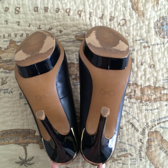 Stradivarius Fall 12/13 black opened toed pumps - Picture 4 of 4