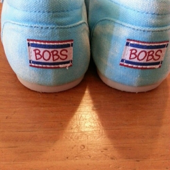❌SOLD❌ Sky Blue and White Bobs - Picture 3 of 4