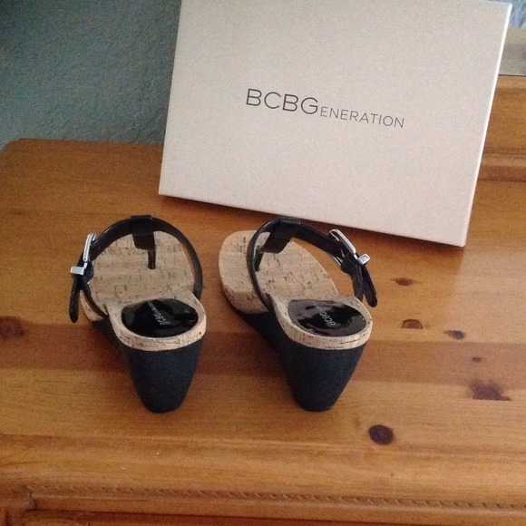 BCBG - Picture 2 of 3