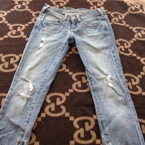 Bebe Denim Capris!