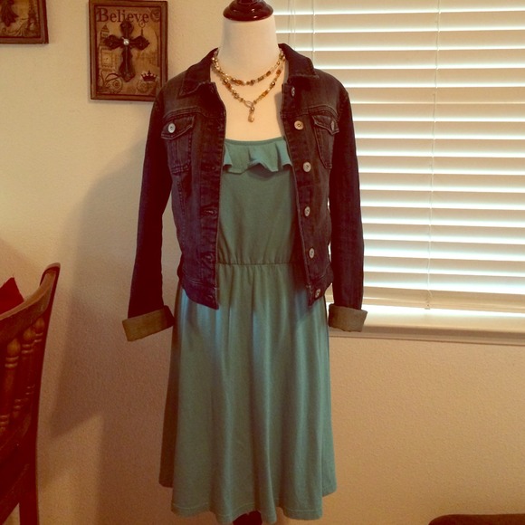 Cute dress from the LOFT! Like new!