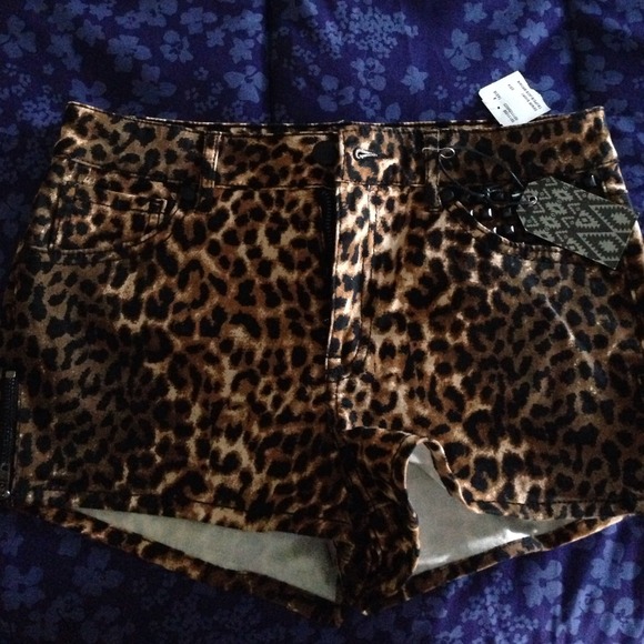 Forever 21 shorts