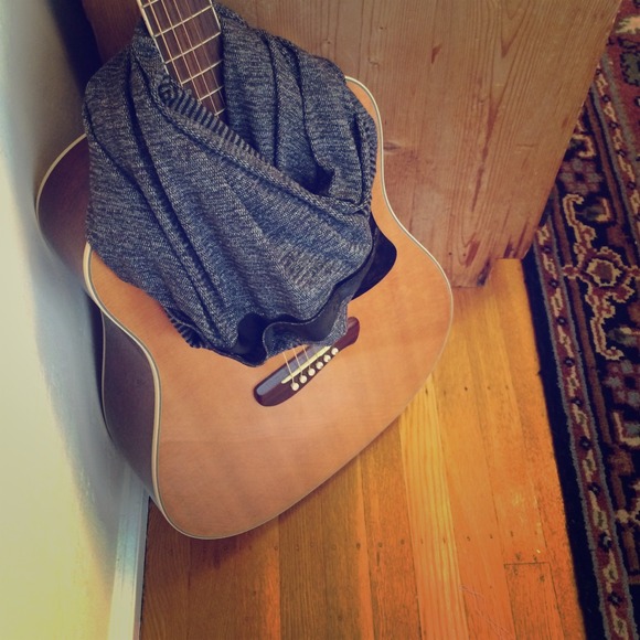 Lululemon Reversible Grey Scarf