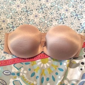 Strapless front clip VS bra