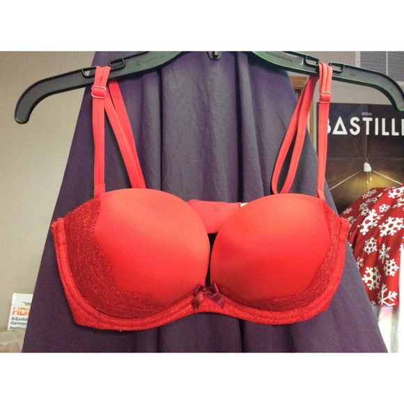 32D Very Sexy Victorias Secret Push-Up Bra