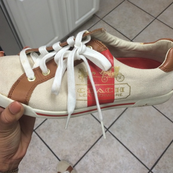 Brown vintage Coach shoes - Picture 3 of 4