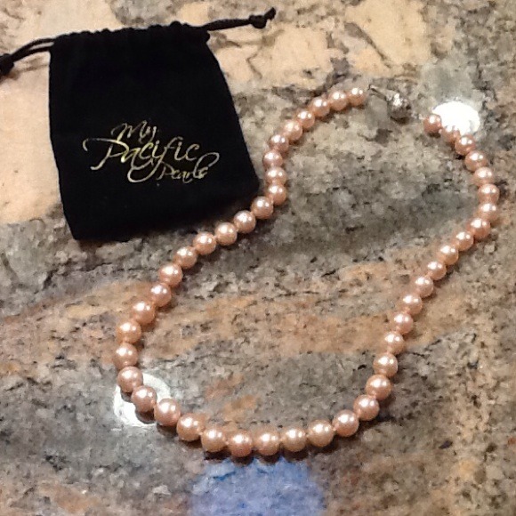 MY PACIFIC PEARLS IN PINK 16" AROUND.
