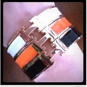 1 Black and 1 white H initial bangle only. NIP