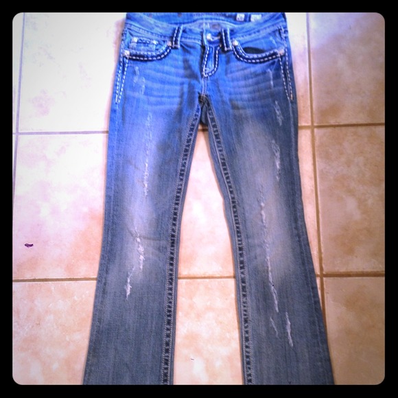 SOLD to consignment!