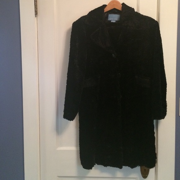 Nine West, M, faux-fur-esque, knee-length coat